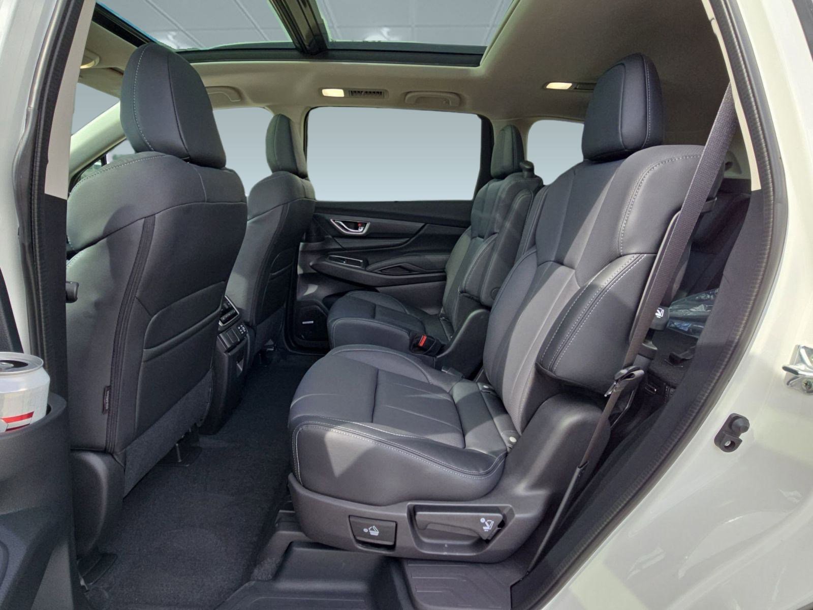 New 2025 Subaru Ascent Limited image 12