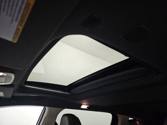 Used 2023 Toyota Sienna Platinum image 30