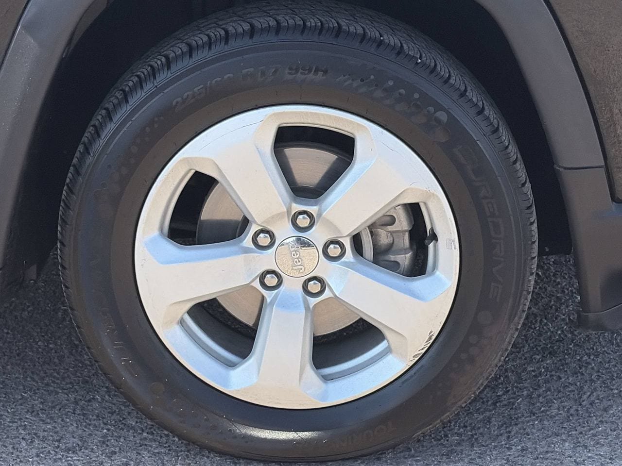 Used 2021 Jeep Compass Latitude w/ Sun and Sound Group FWD image 9