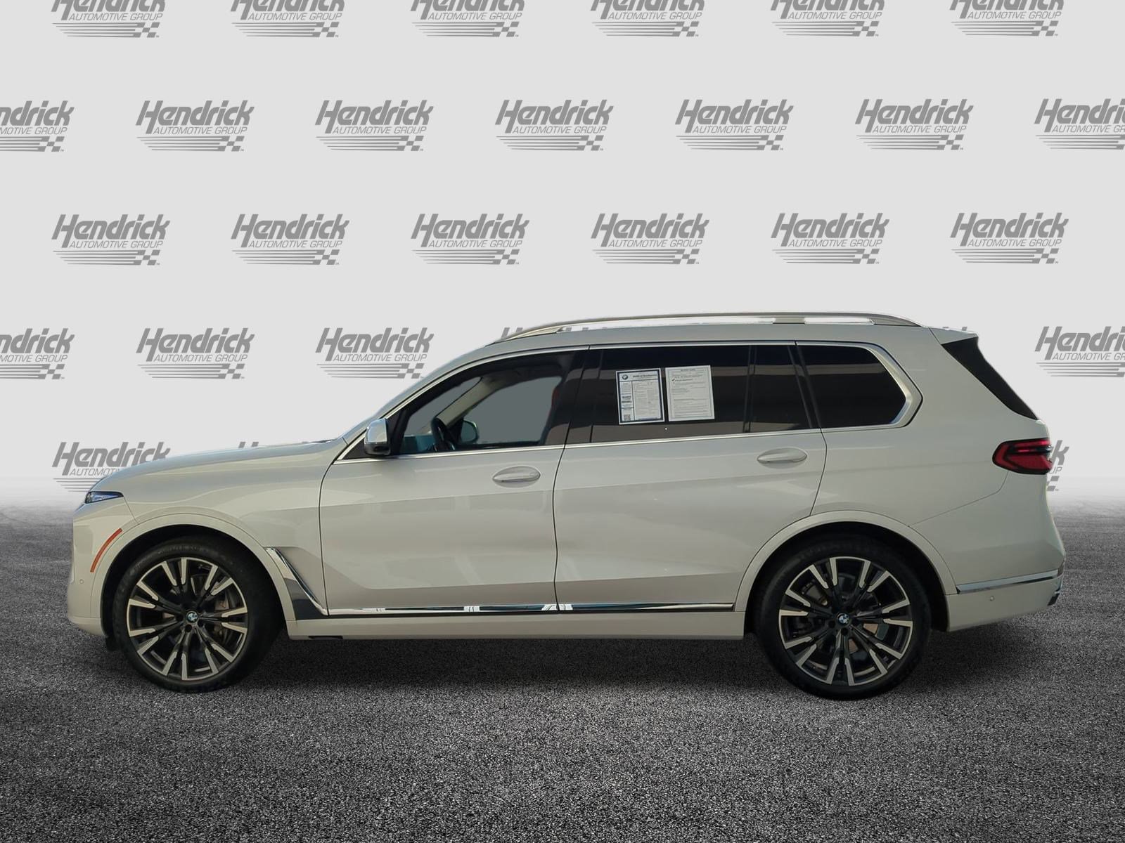 Used 2024 BMW X7 xDrive40i image 7