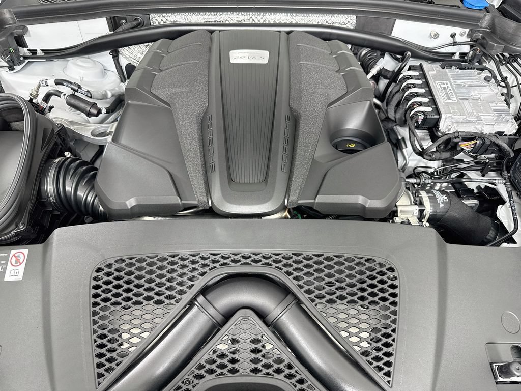 New 2026 Porsche Macan S AWD/4WD image 32