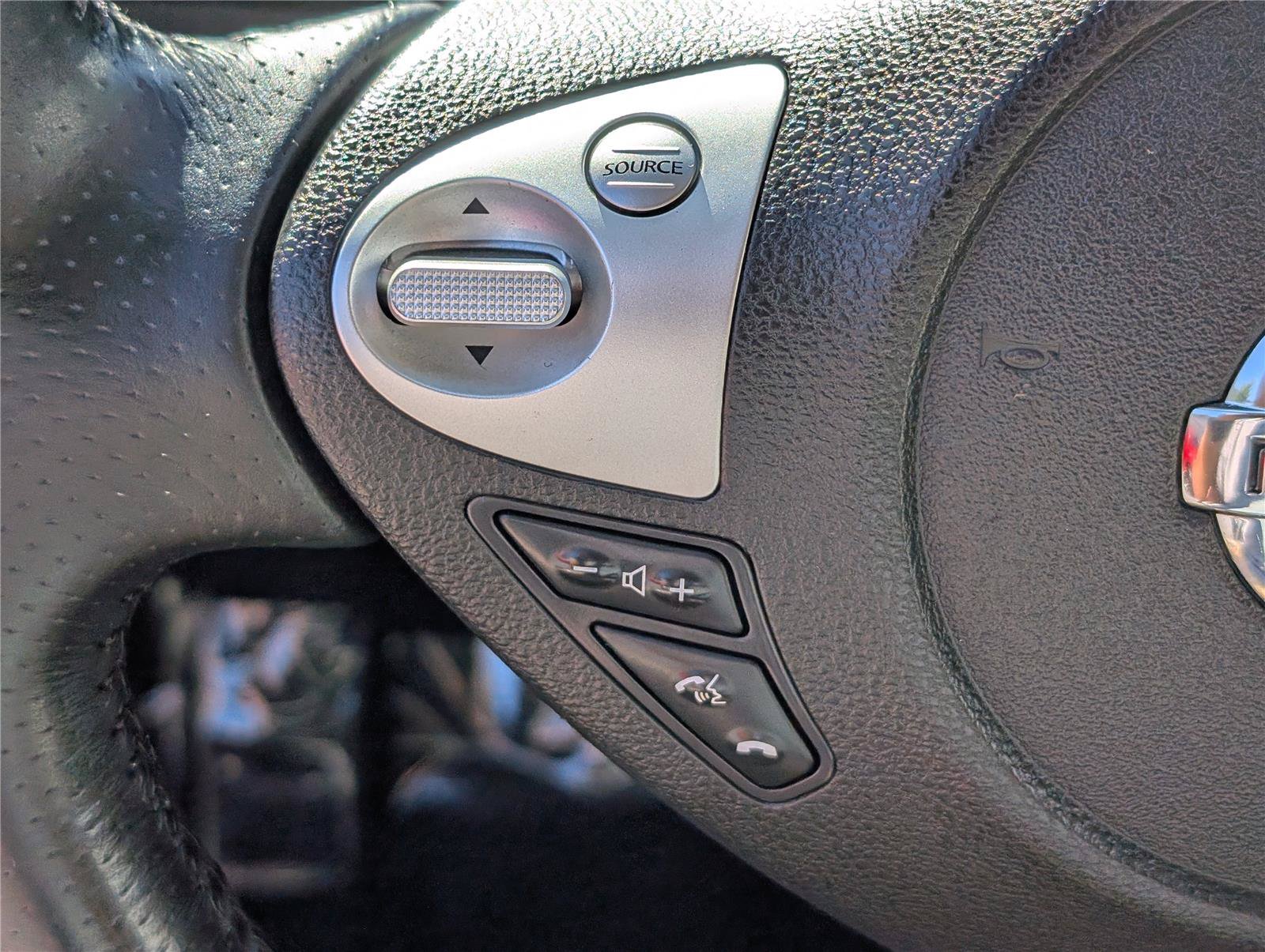 Used 2014 Nissan Juke SV AWD/4WD image 22
