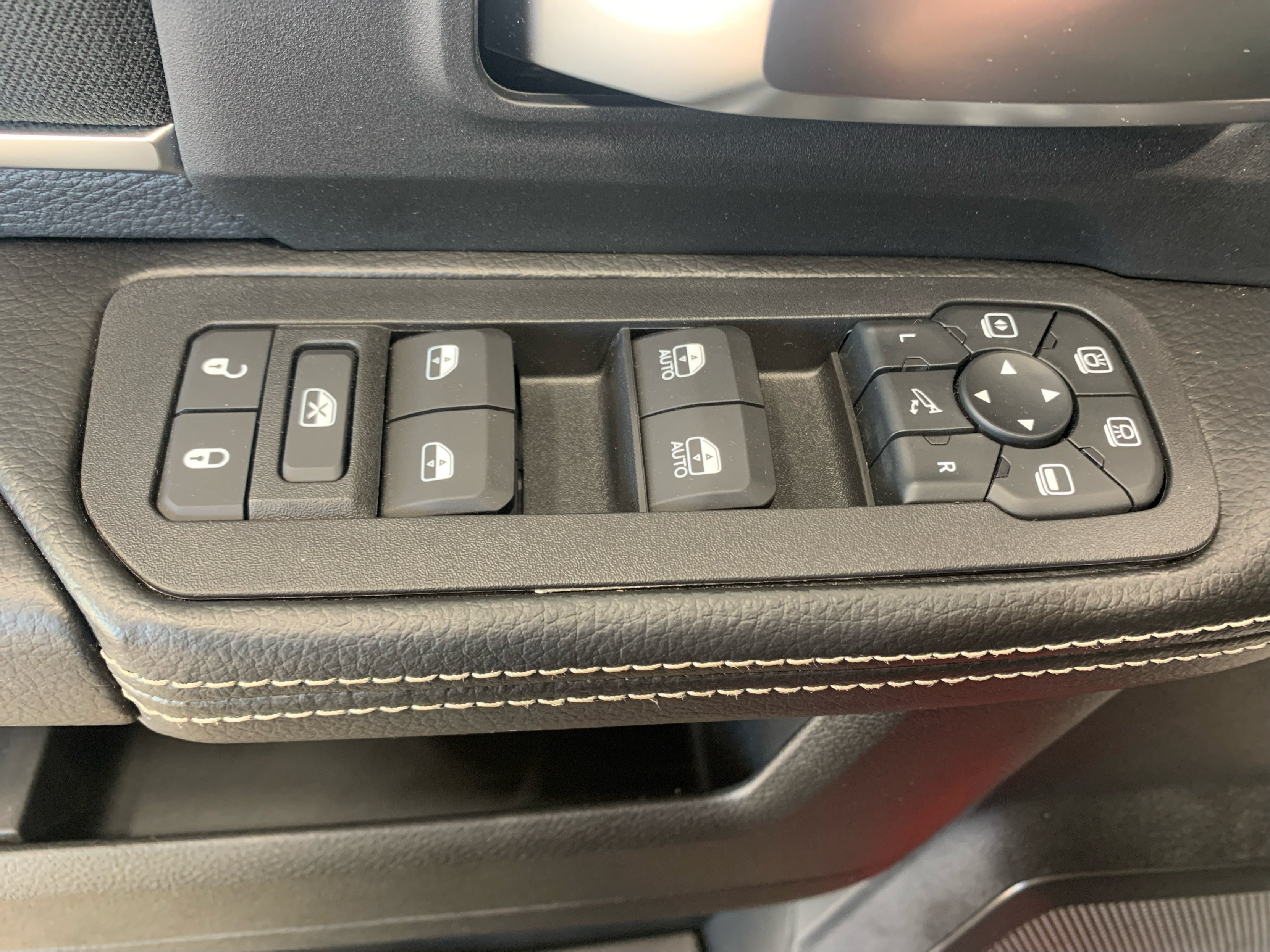 New 2026 RAM 2500 Big Horn AWD/4WD image 29