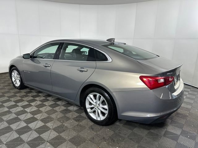 Used 2017 Chevrolet Malibu LT w/ Leather Package image 5