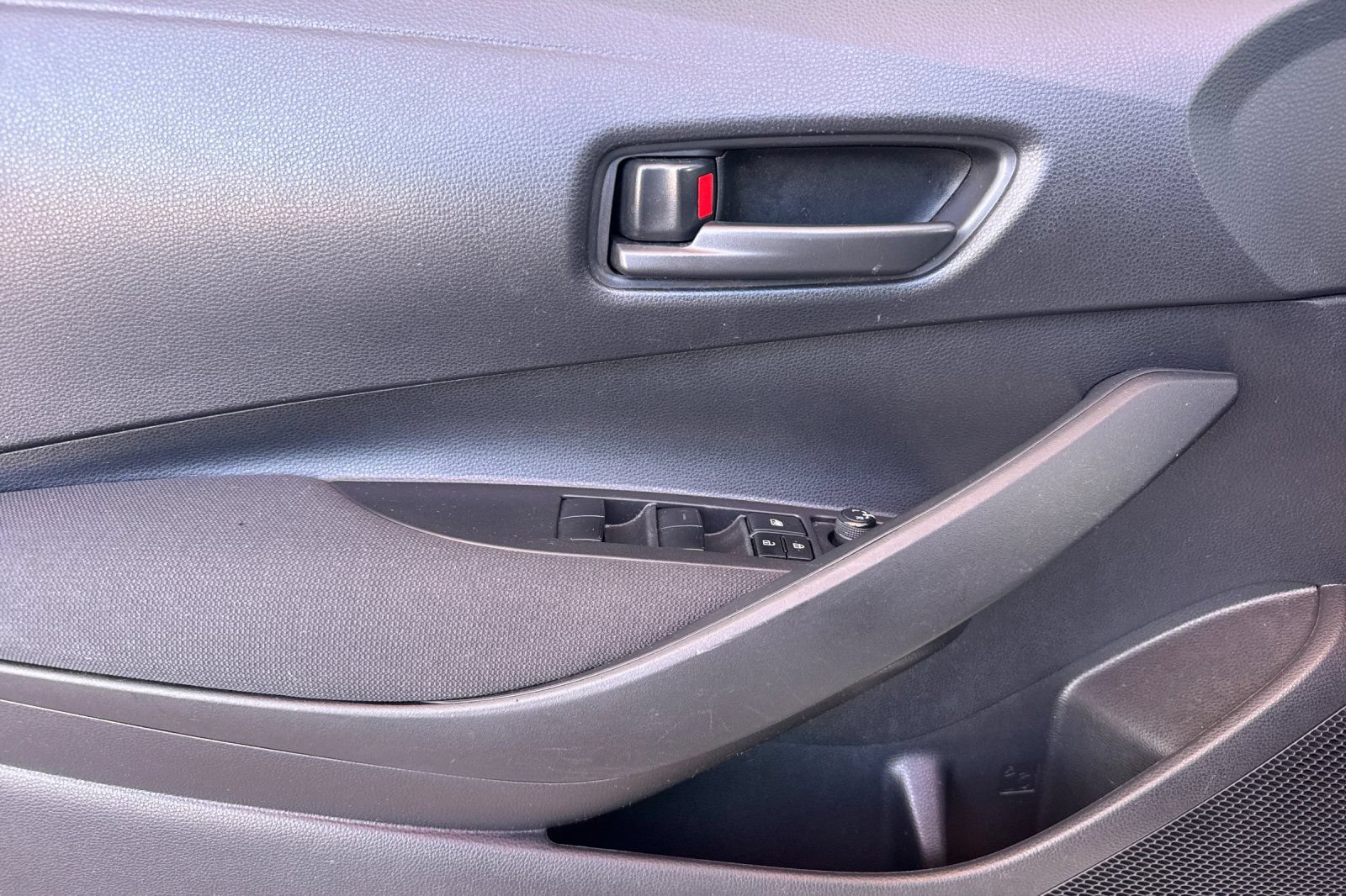 Certified 2022 Toyota Corolla LE FWD image 13