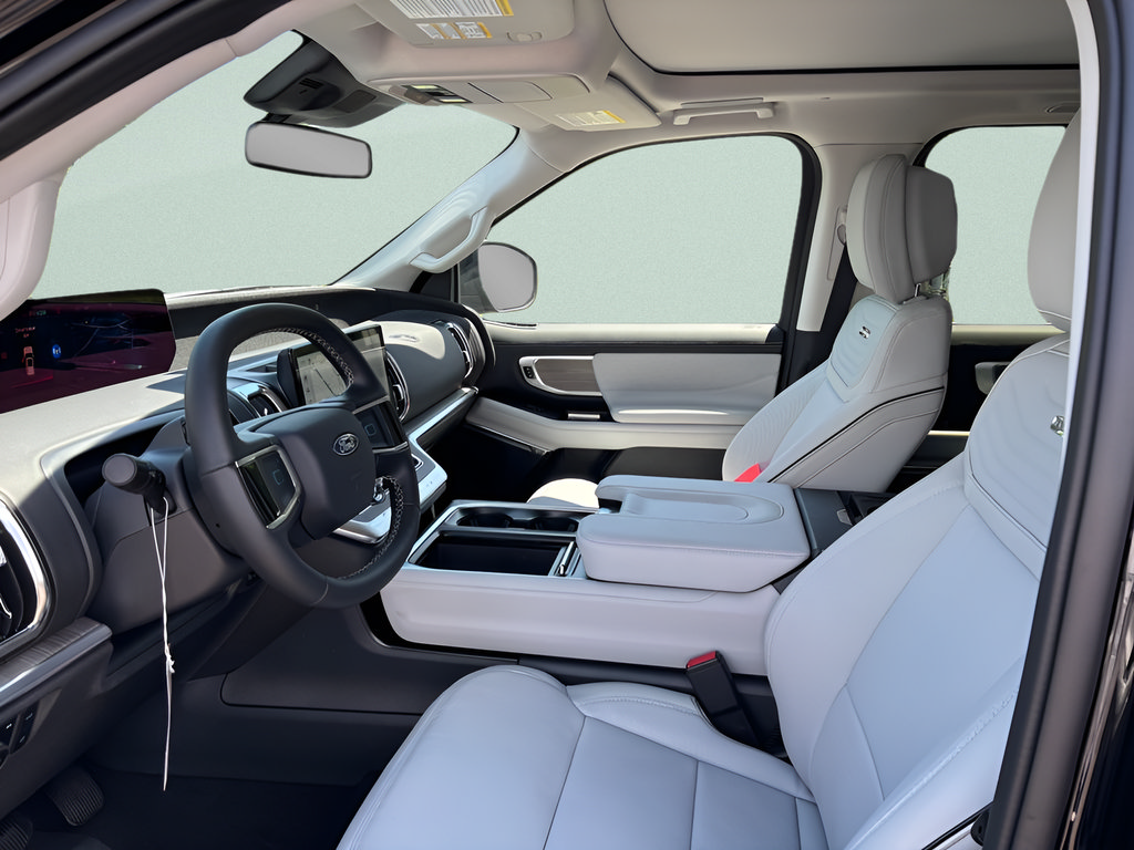 New 2026 Ford Expedition Platinum w/ Platinum Ultimate Package AWD/4WD image 3