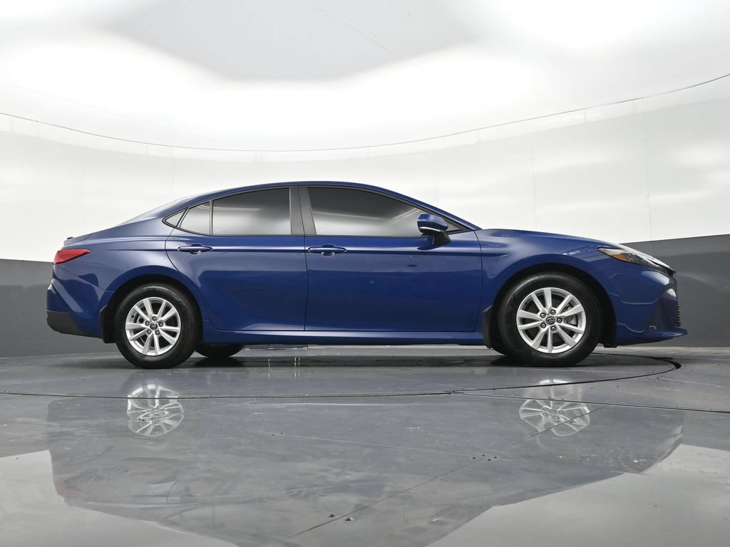 Used 2025 Toyota Camry LE w/ Convenience Package FWD image 28