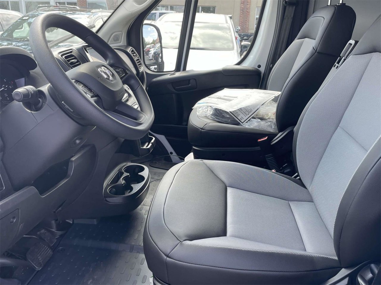 New 2025 RAM ProMaster 2500 w/ Convenience Group image 18