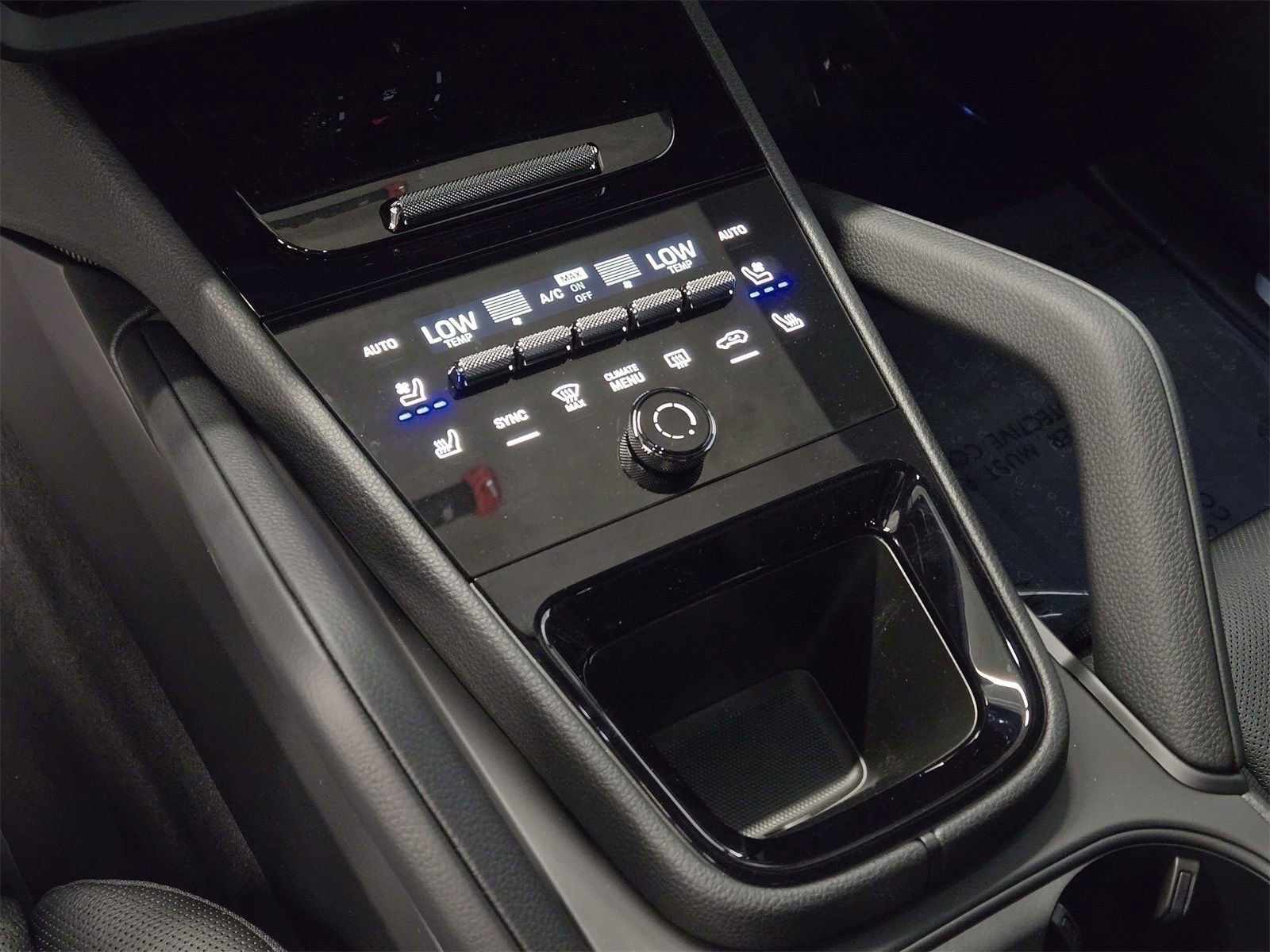 Used 2025 Porsche Cayenne Base image 22