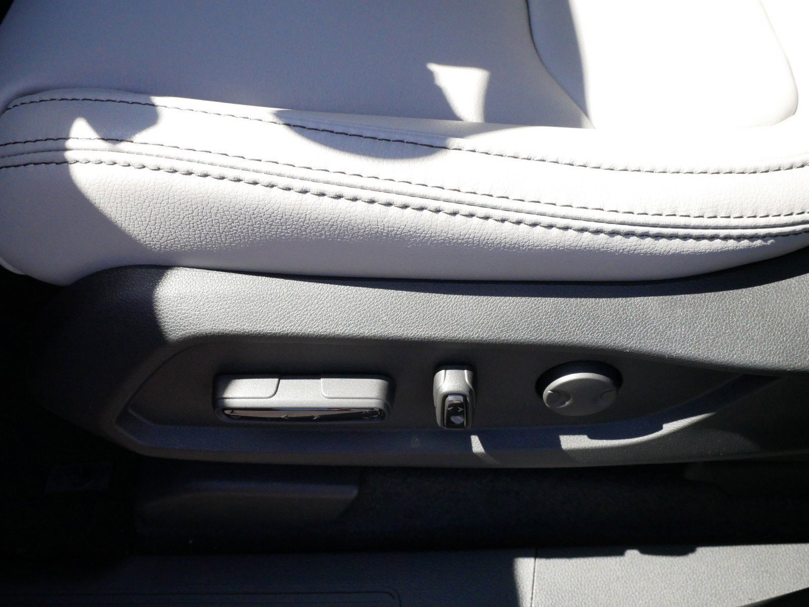 New 2025 Honda Pilot EX-L image 15