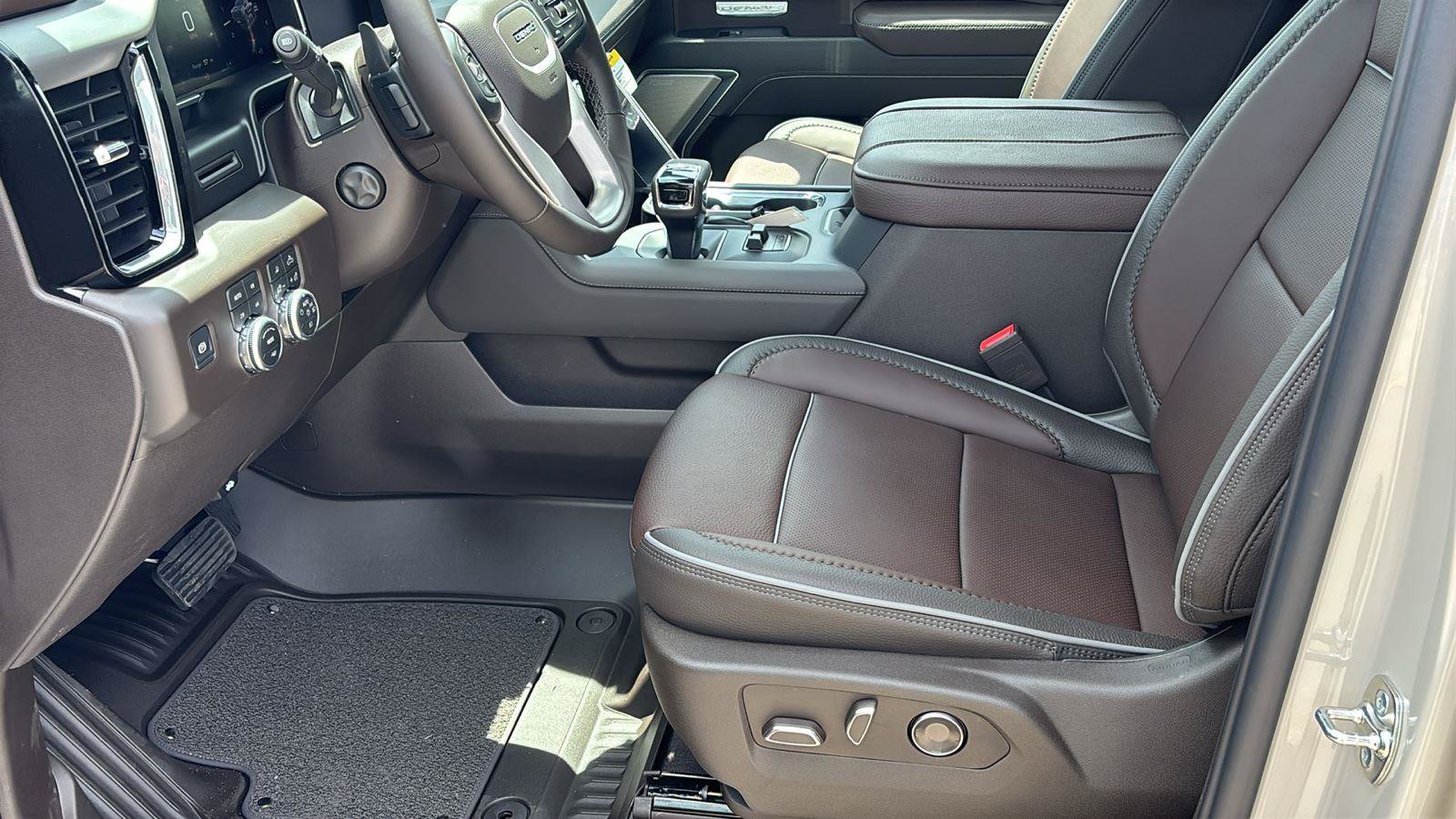 New 2026 GMC Sierra 1500 Denali AWD/4WD image 15