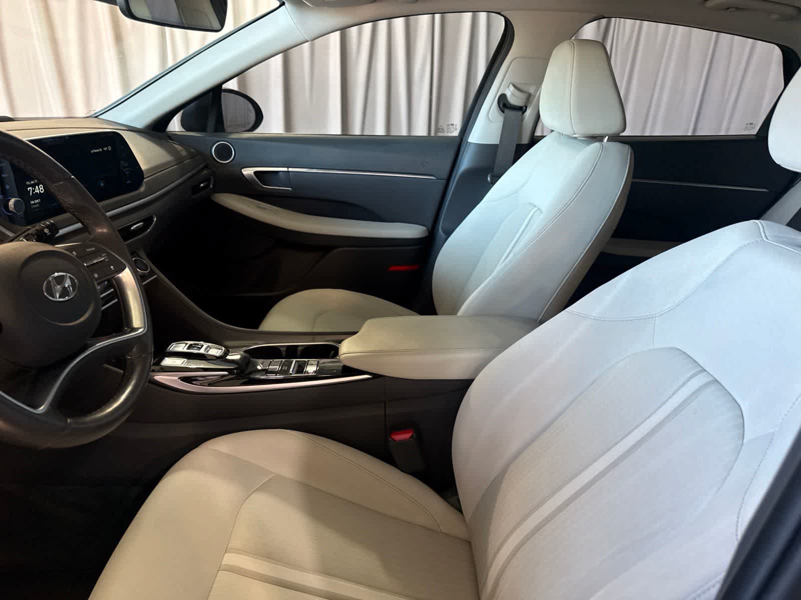 Used 2023 Hyundai Sonata SEL w/ Convenience Package FWD image 19
