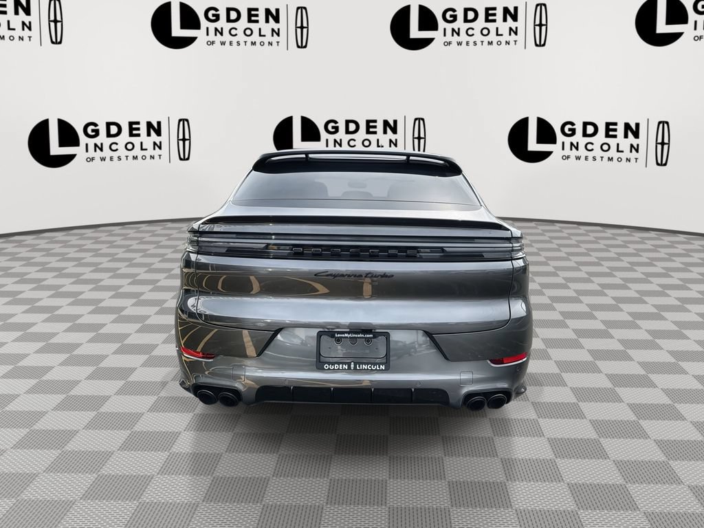 Used 2024 Porsche Cayenne Turbo AWD/4WD image 7