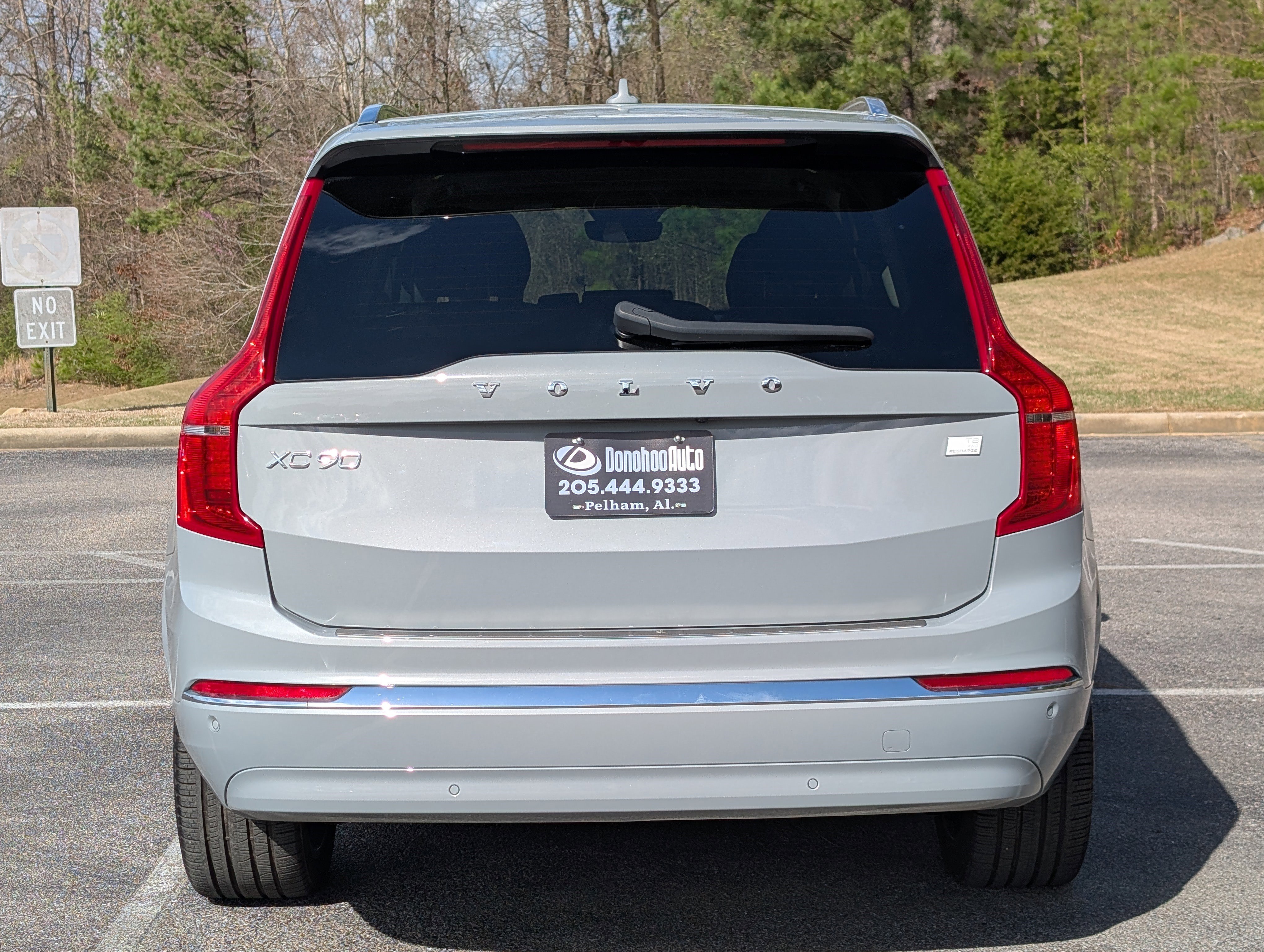 Used 2024 Volvo XC90 T8 Plus w/ Protection Package Premier AWD/4WD image 8