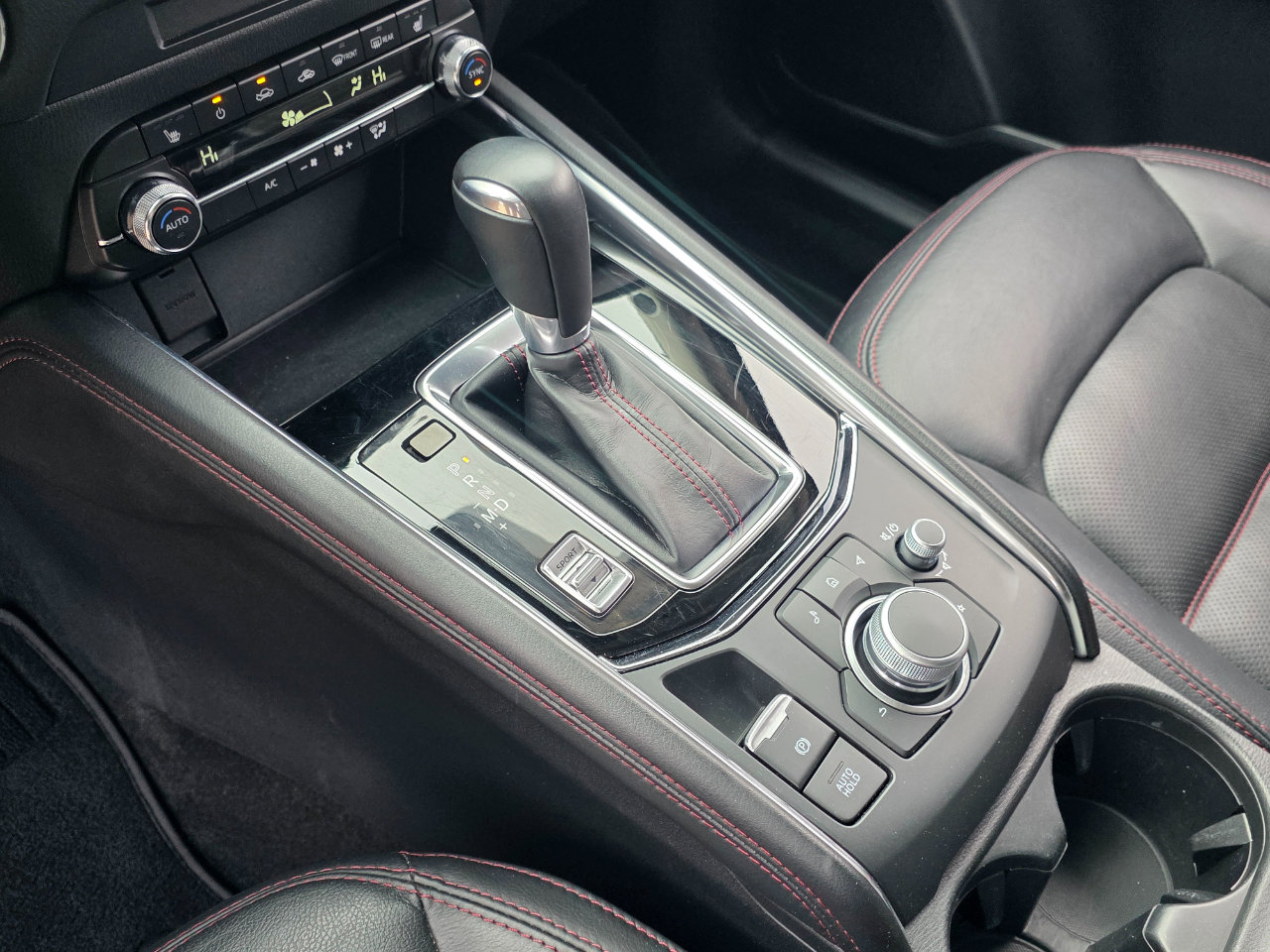 Used 2024 MAZDA CX-5 Carbon Edition image 9