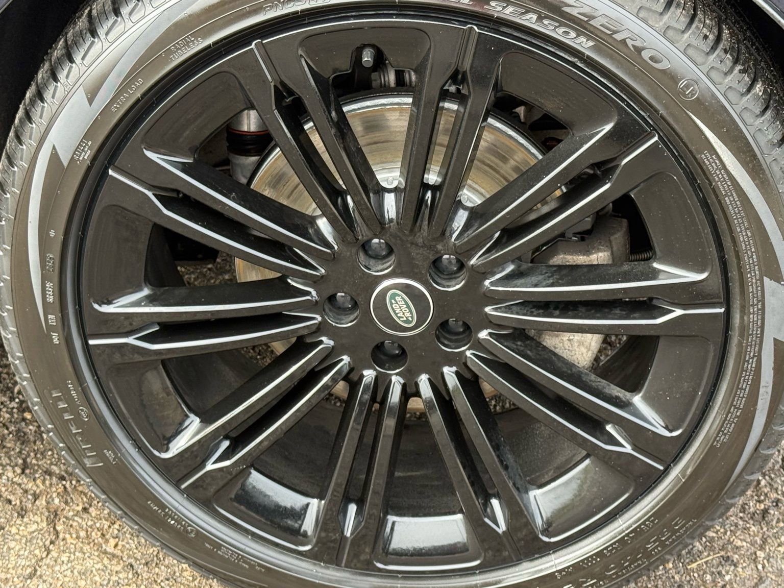 Used 2023 Land Rover Range Rover Long Wheelbase SE image 54