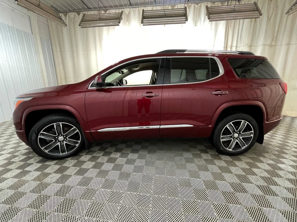 Certified 2018 GMC Acadia Denali w/ Technology Package AWD/4WD image 22