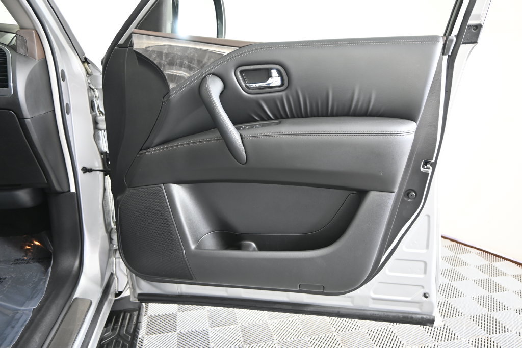 Used 2024 Nissan Armada Platinum w/ Captain's Chairs Package AWD/4WD image 12