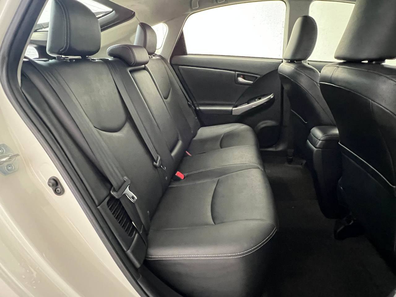 Used 2015 Toyota Prius Persona Series FWD image 14