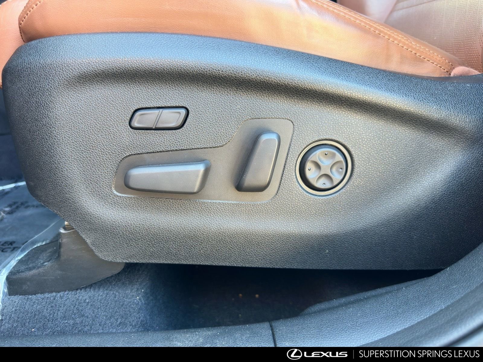 Used 2019 Kia Sorento SX image 28