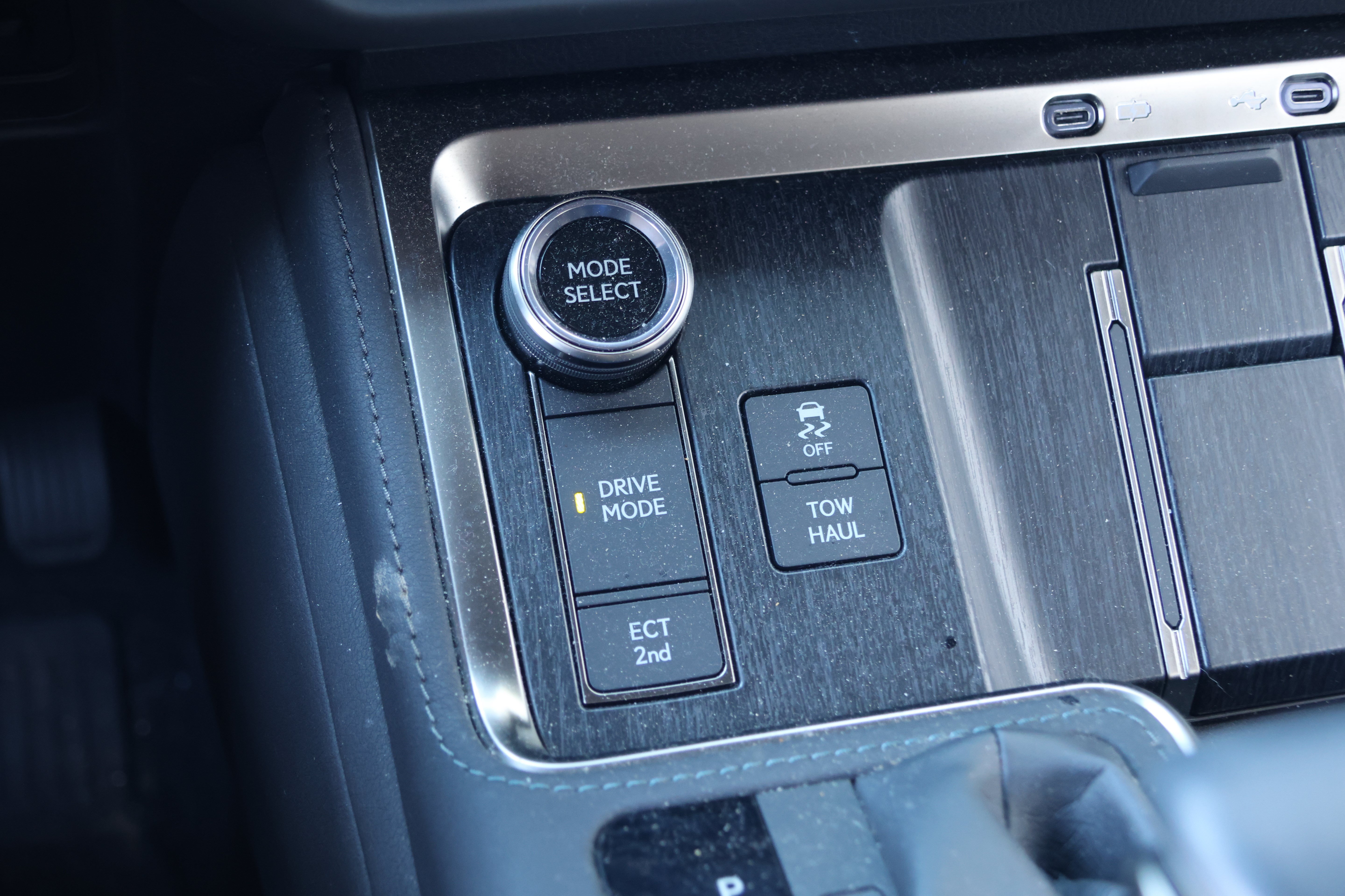 Certified 2024 Lexus GX 550 w/ Accessory Package (Z1) AWD/4WD image 24