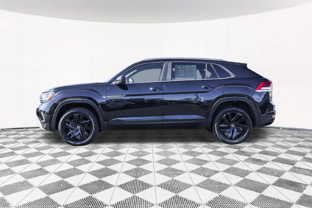 Certified 2023 Volkswagen Atlas Cross Sport SE w/ Panoramic Sunroof Package AWD/4WD image 16