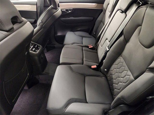 New 2025 Volvo XC90 T8 Plus w/ Protection Package Premier image 30