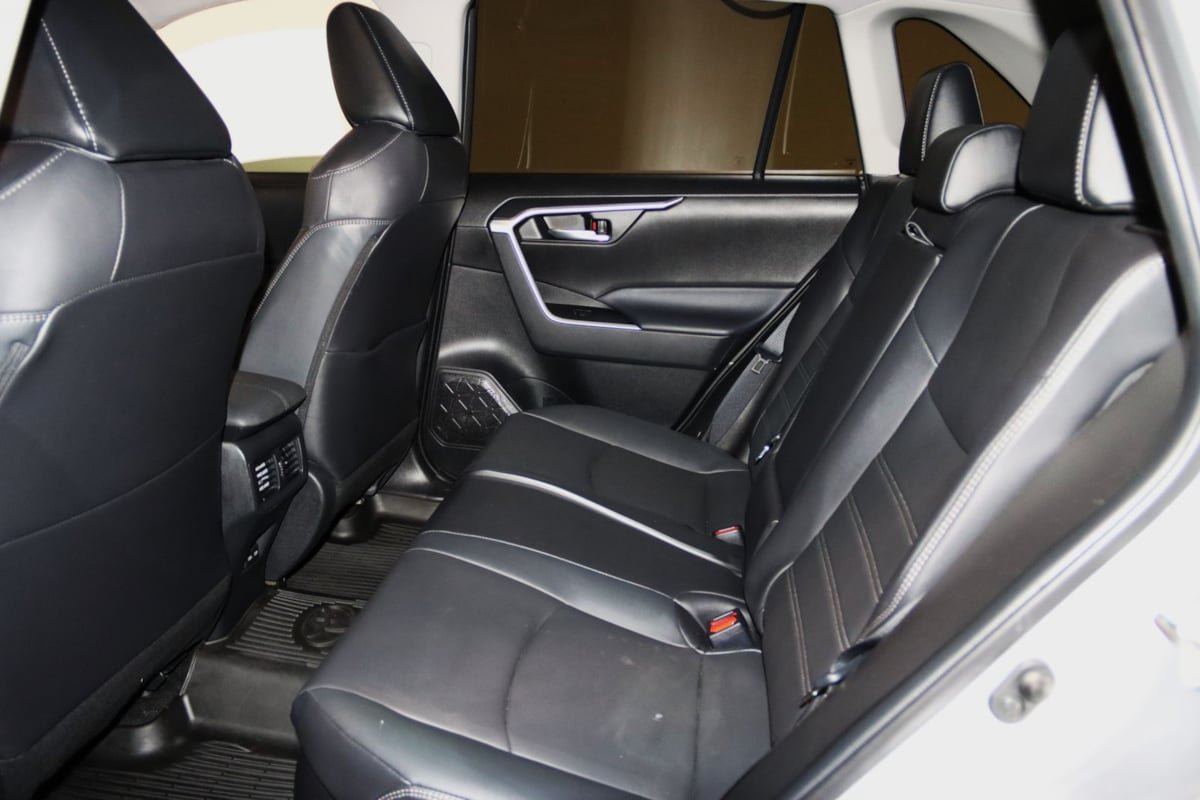 Used 2022 Toyota RAV4 XLE Premium AWD/4WD image 49