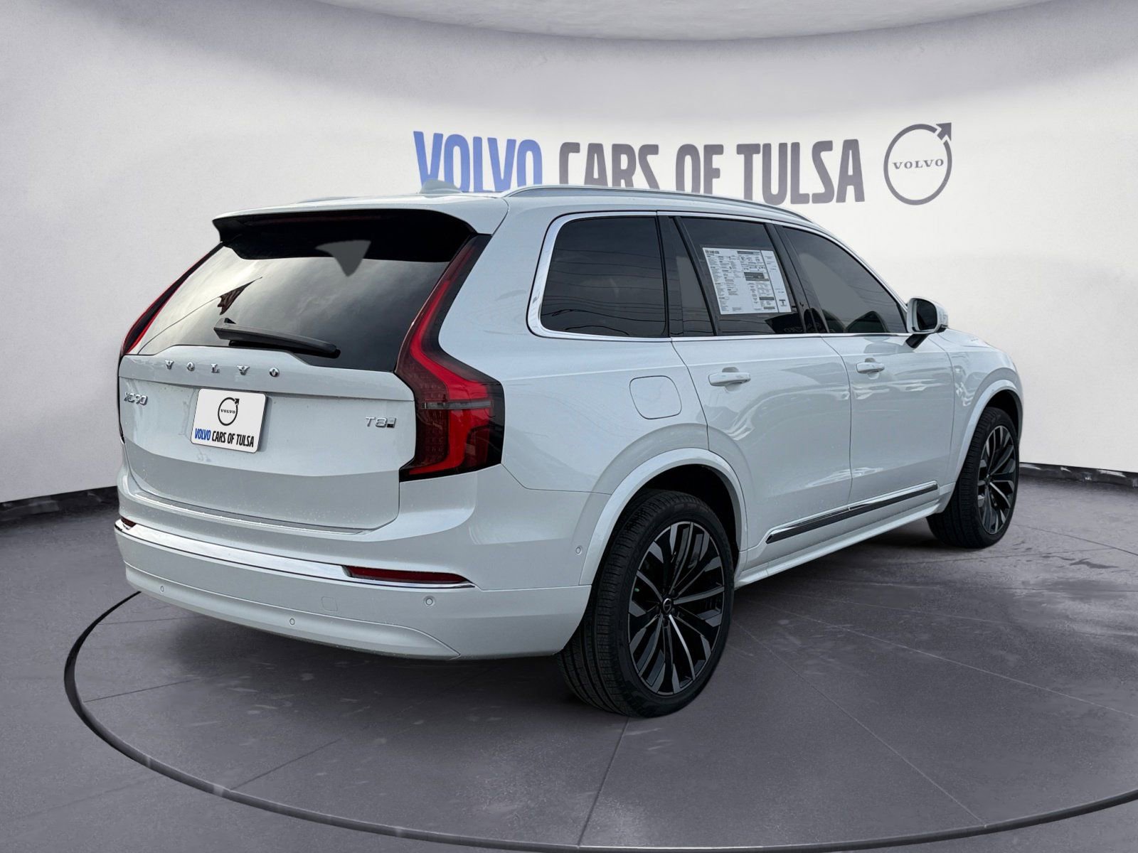 New 2025 Volvo XC90 T8 Ultra w/ Protection Package Premier image 5