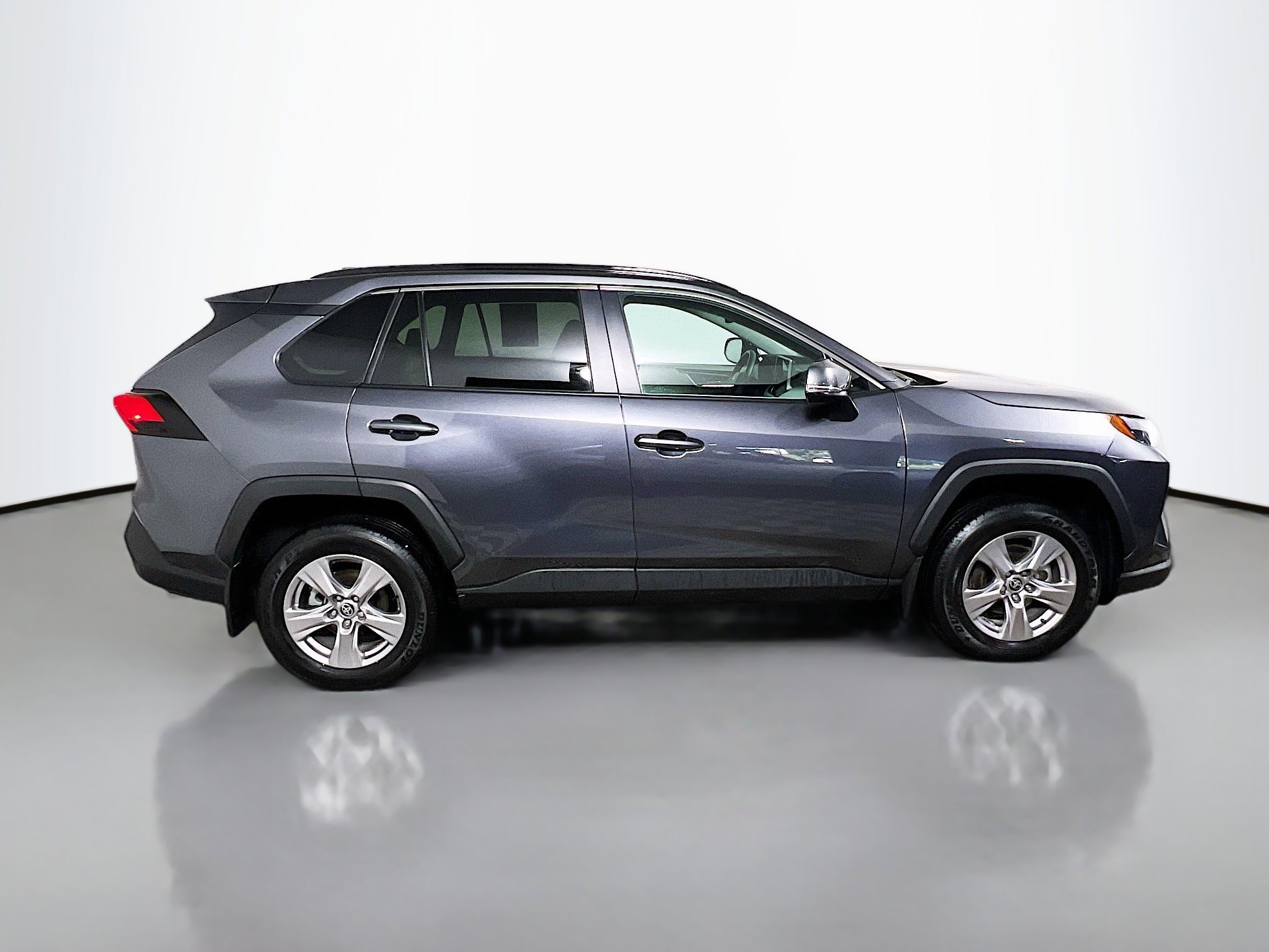 Used 2025 Toyota RAV4 XLE image 3