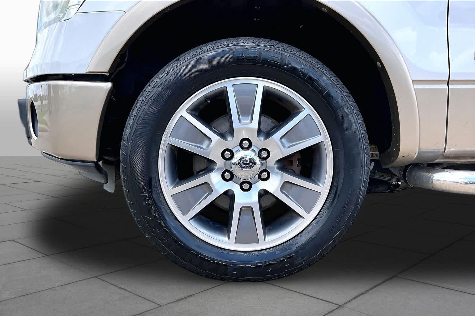 Used 2014 Ford F150 Lariat w/ Equipment Group 502A Luxury RWD image 10