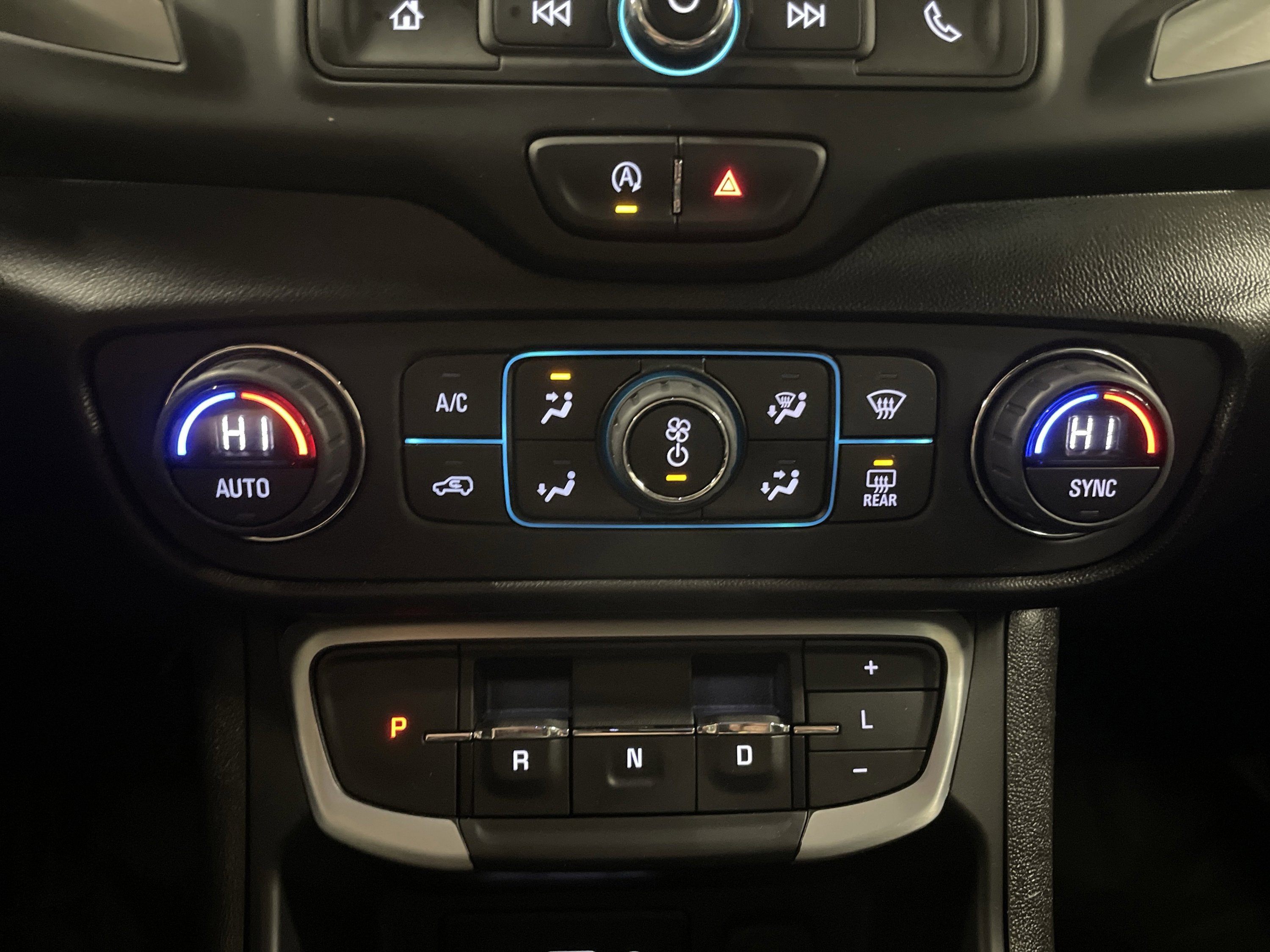 Used 2022 GMC Terrain SLE w/ Driver Convenience Package image 20