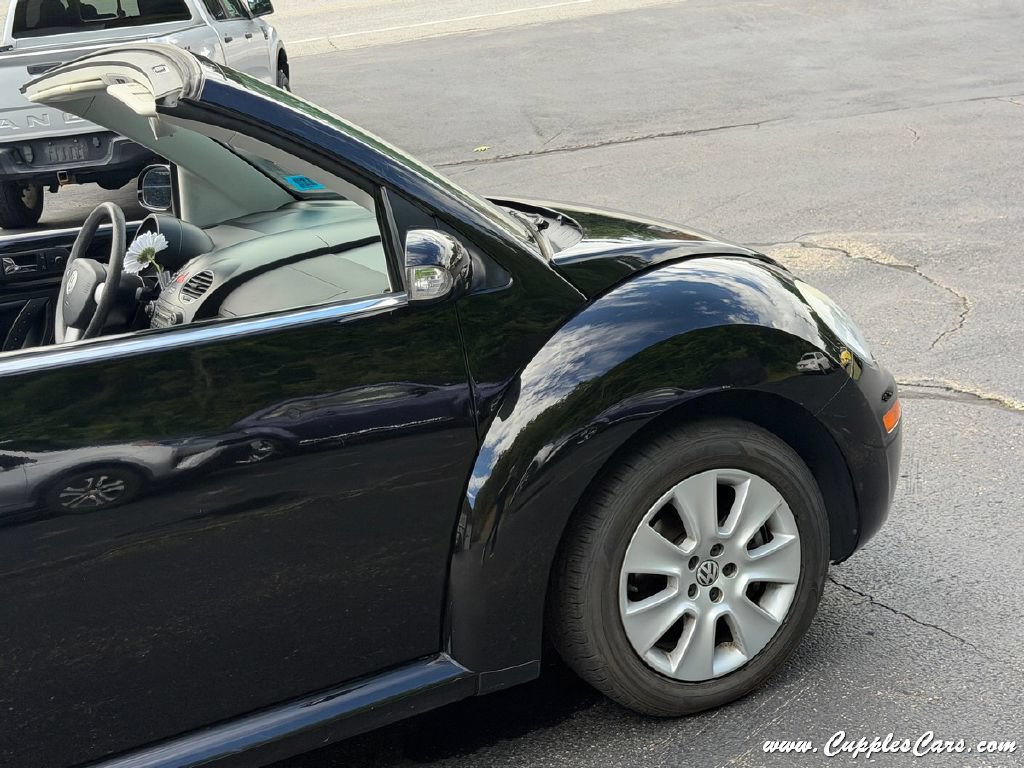 Used 2008 Volkswagen Beetle S FWD image 41