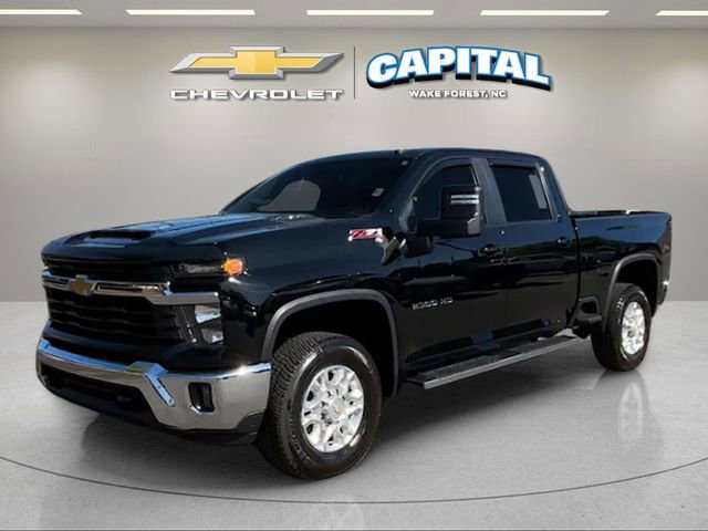 Used 2024 Chevrolet Silverado 2500 LT w/ Convenience Package image 2