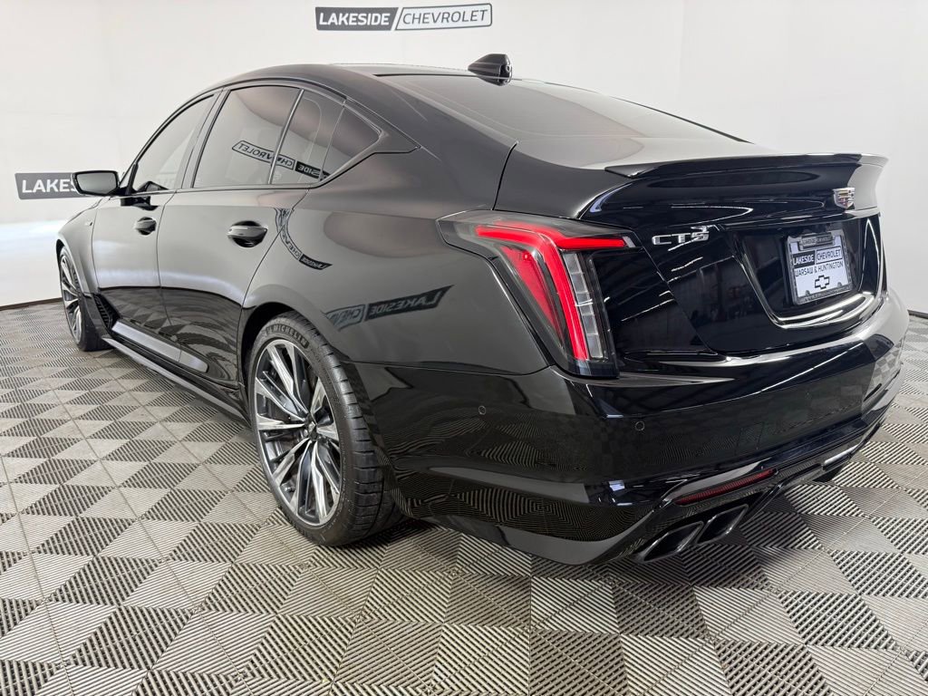 Used 2022 Cadillac CT5 V Blackwing w/ Parking Package RWD image 4