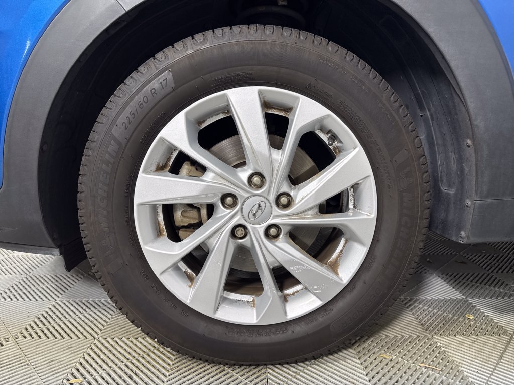 Used 2020 Hyundai Tucson Value w/ Cargo Package FWD image 17