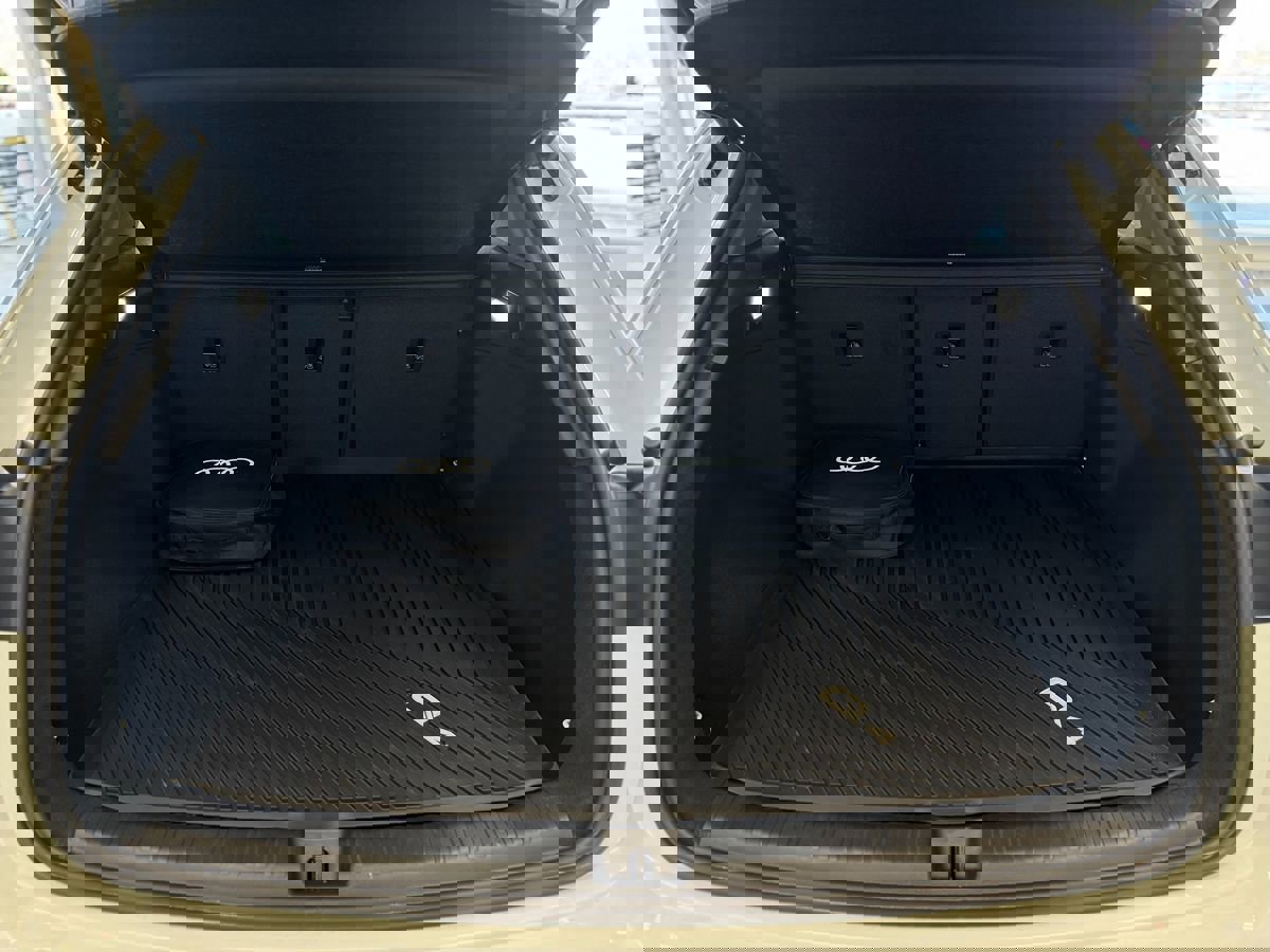 Used 2024 Audi Q4 e-tron Premium Plus w/ Premium Plus image 52