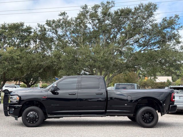 Used 2024 RAM 3500 Laramie w/ Night Edition AWD/4WD image 4