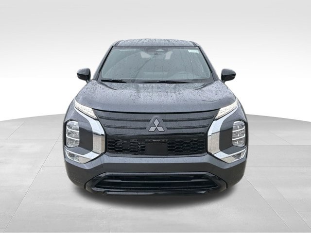 New 2026 Mitsubishi Outlander LE FWD image 23