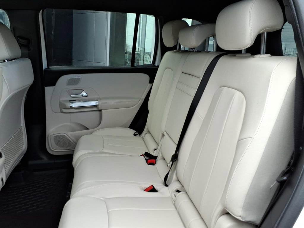New 2026 Mercedes-Benz GLB 250 4MATIC image 26