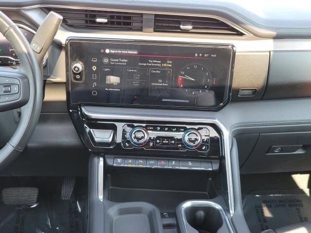 Used 2024 GMC Sierra 3500 Denali w/ Technology Package AWD/4WD image 17