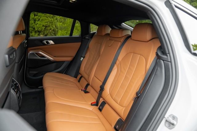 Used 2022 BMW X6 xDrive40i w/ M Sport Package AWD/4WD image 50