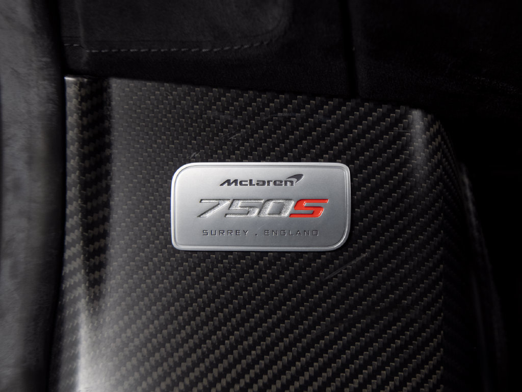 Used 2024 McLaren 750S Spider RWD image 15