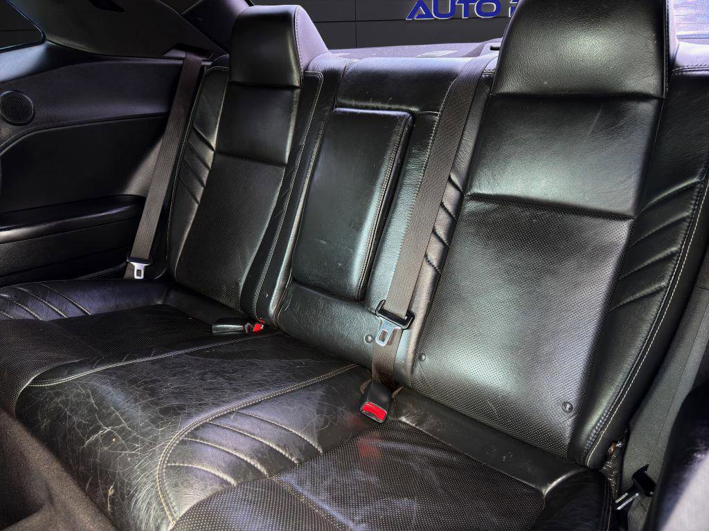 Used 2016 Dodge Challenger SRT w/ Technology Group image 20