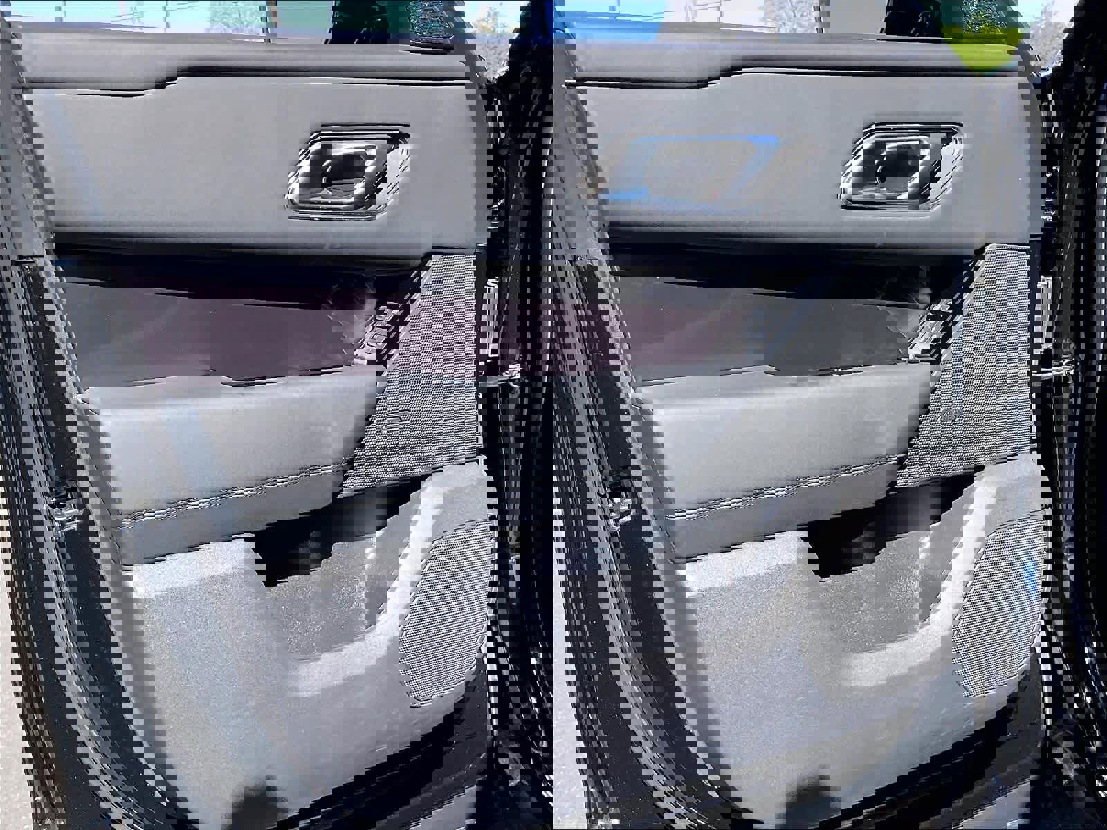 Used 2026 Land Rover Range Rover Velar Dynamic SE image 25