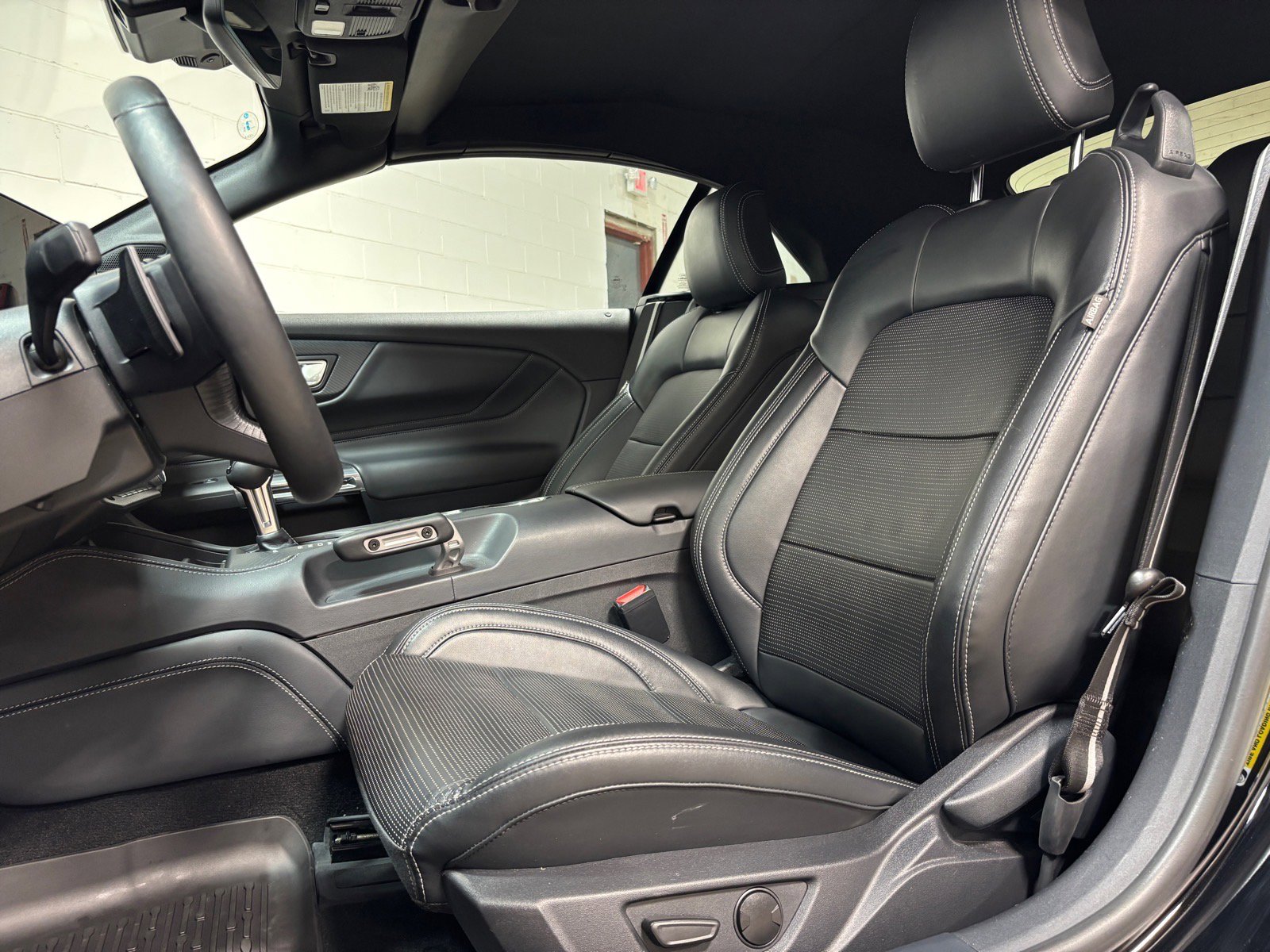 Used 2024 Ford Mustang GT Premium w/ GT Performance Package RWD image 22