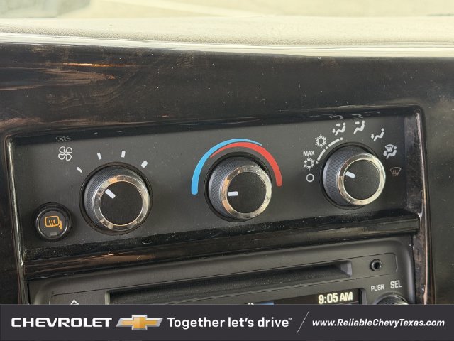 Used 2018 Chevrolet Express 2500 Extended w/ Enhanced Convenience Package RWD image 24