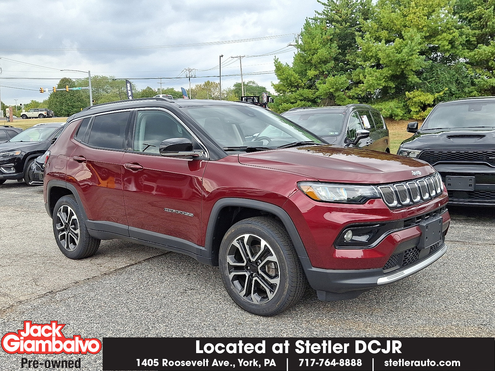 Used 2022 Jeep Compass Limited image 1
