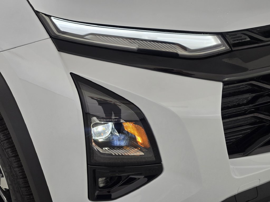New 2026 Chevrolet Equinox RS w/ Safety and Technology Package FWD image 11
