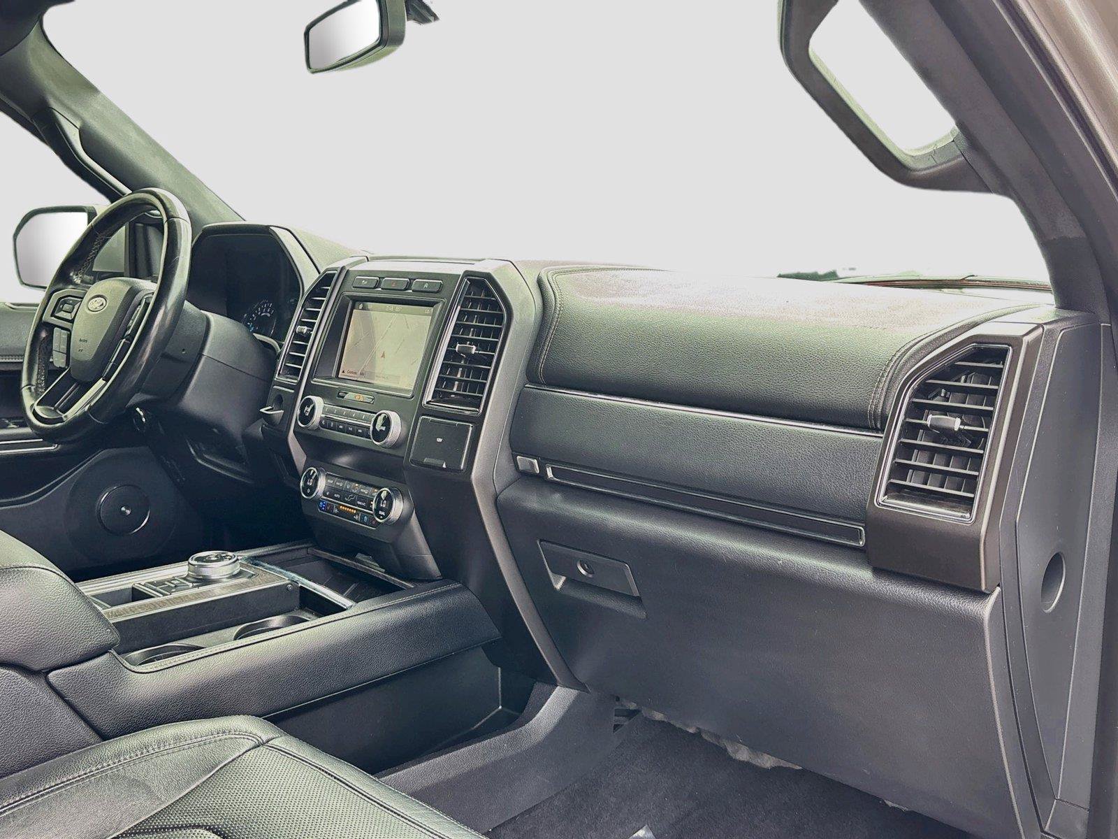 Used 2019 Ford Expedition Max Limited RWD image 31
